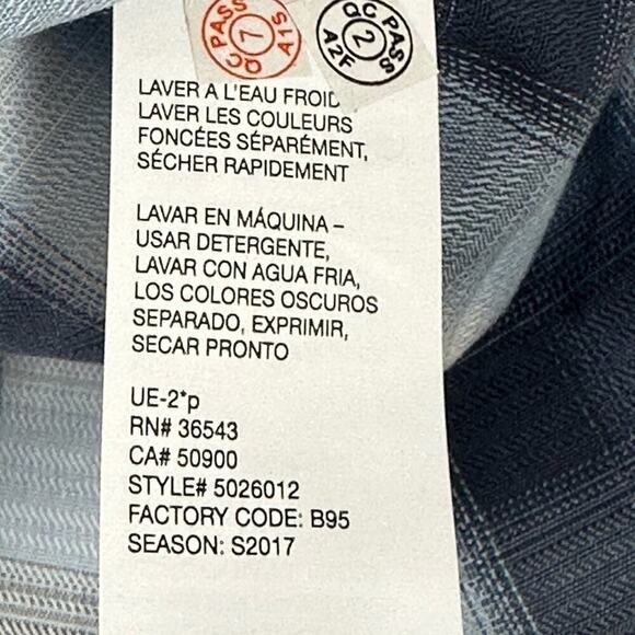 VanHeuse Size L /G Men’s Chambray Short Sleeve  Button  Shirt - Picture 5 of 10